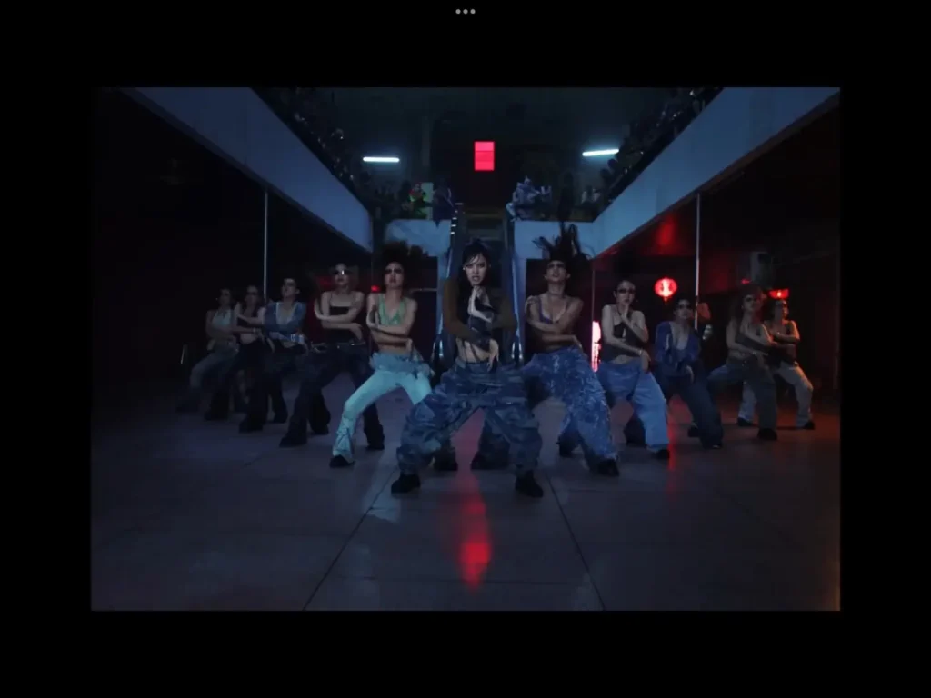 LISA ROCKSTER MV wearelloud.com