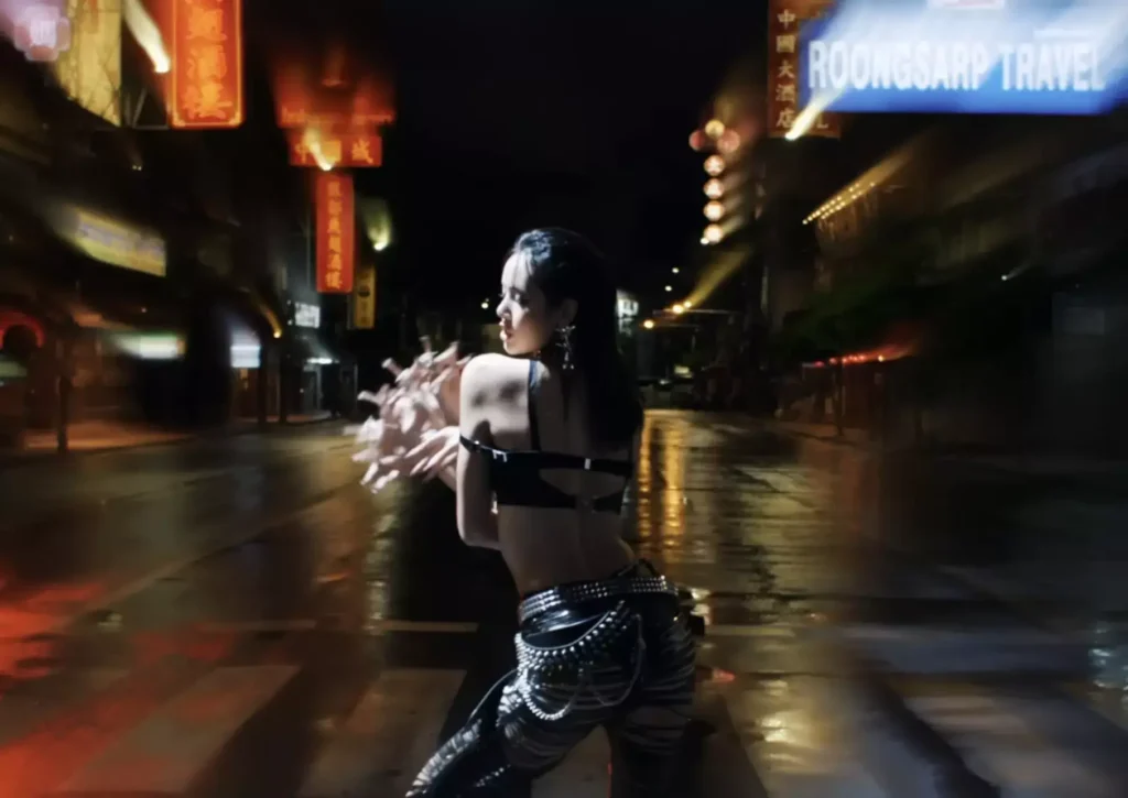 LISA ROCKSTER MV wearelloud.com