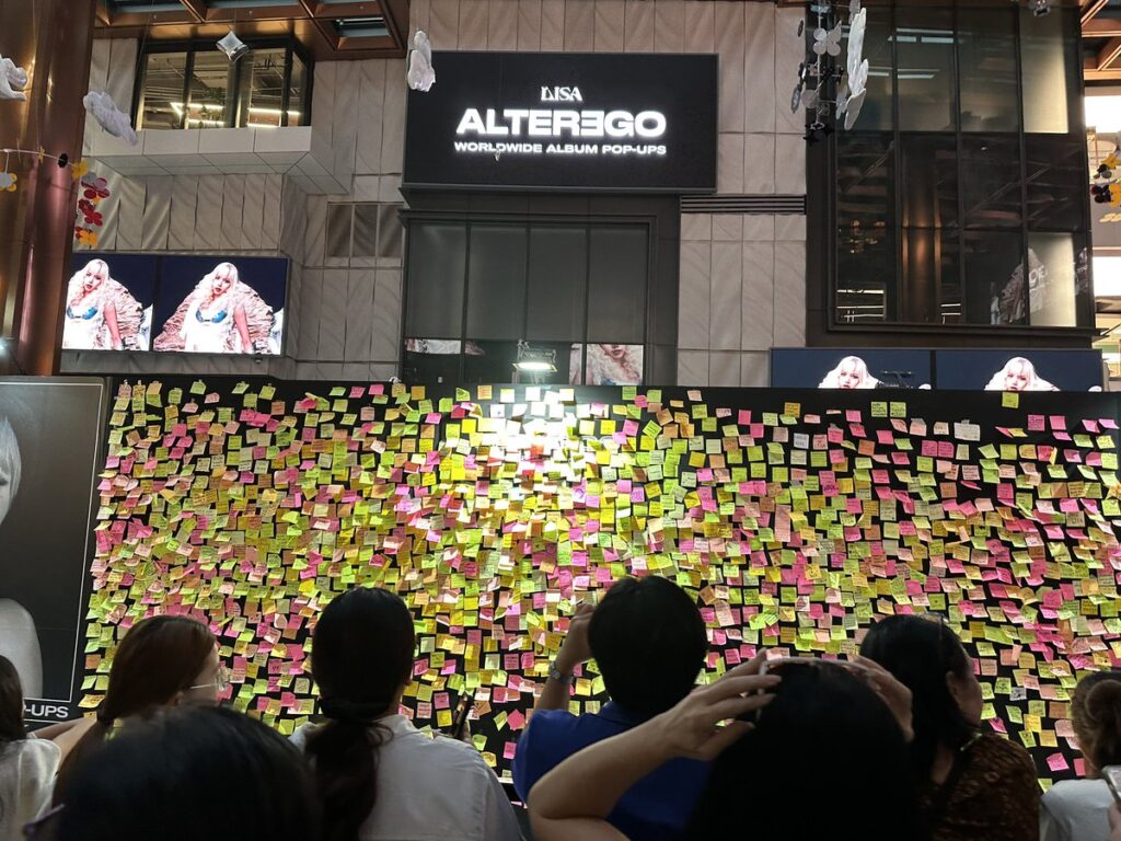 LISA’s ALTER EGO Popup Store BKK Fan meet